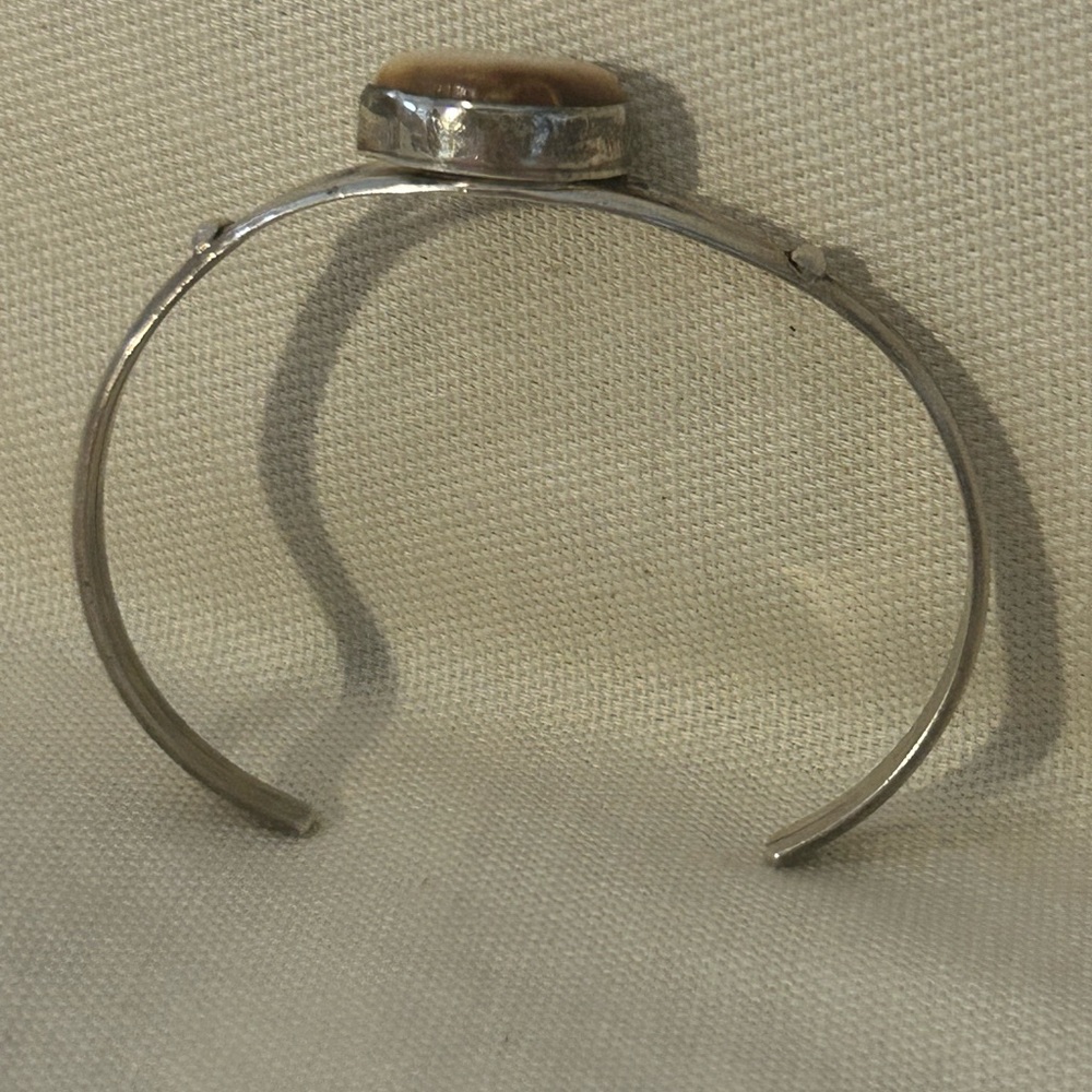 Native American Sterling Silver Carved Jasper Bear Cuff Bracelet Running Bear - Picture 3 of 5